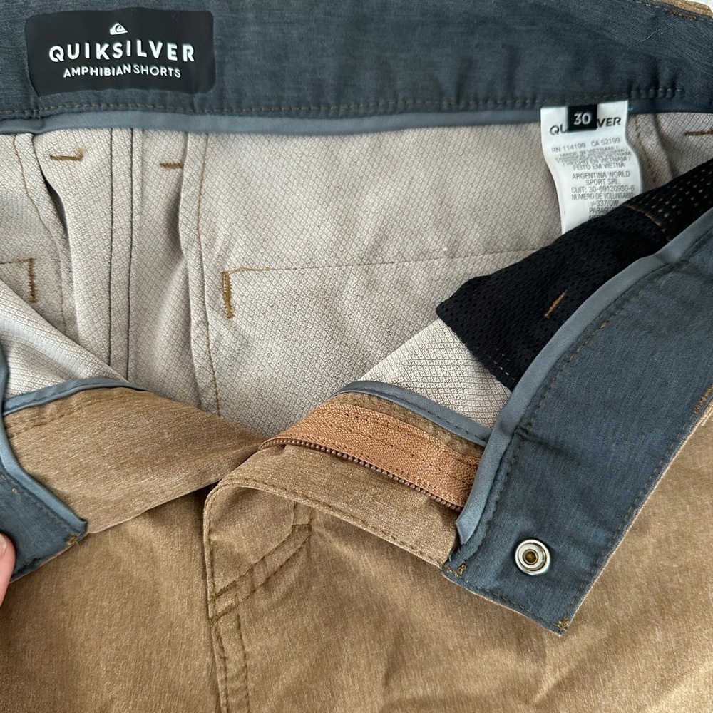 Quiksilver hybrid amphibian shorts board shorts size 30
